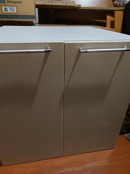 Подвесная полка на кухню