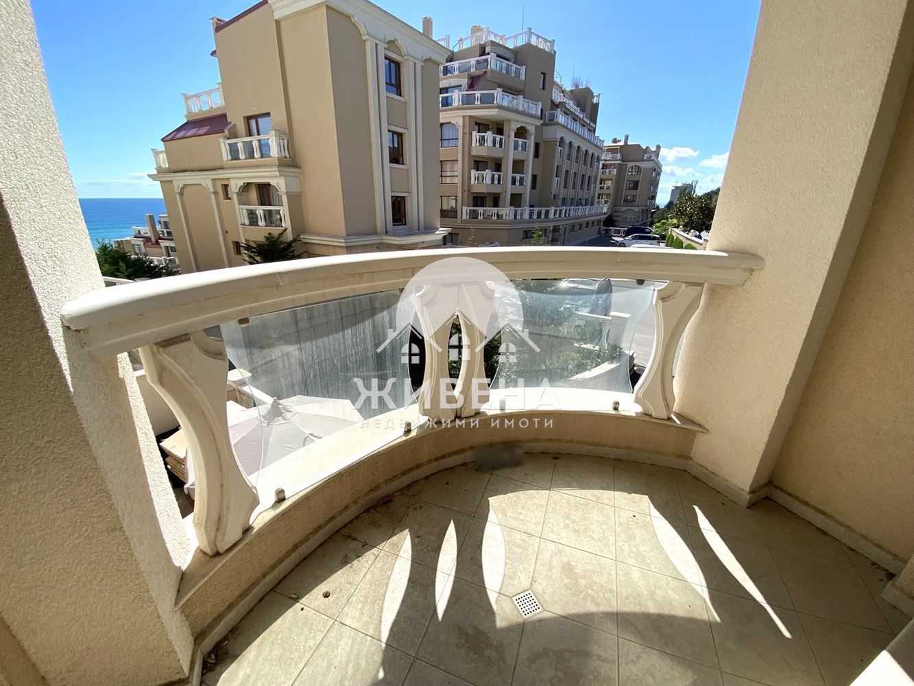 Продава 3-стаен апартамент, До ключ, м-т Кабакум, площ 115 кв.м