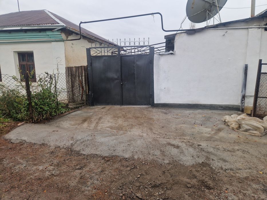 Дом Таш обл, 4км от Нуравшон города