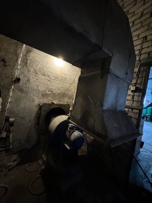 Продам вытяжку срочно в хорошем состоянии