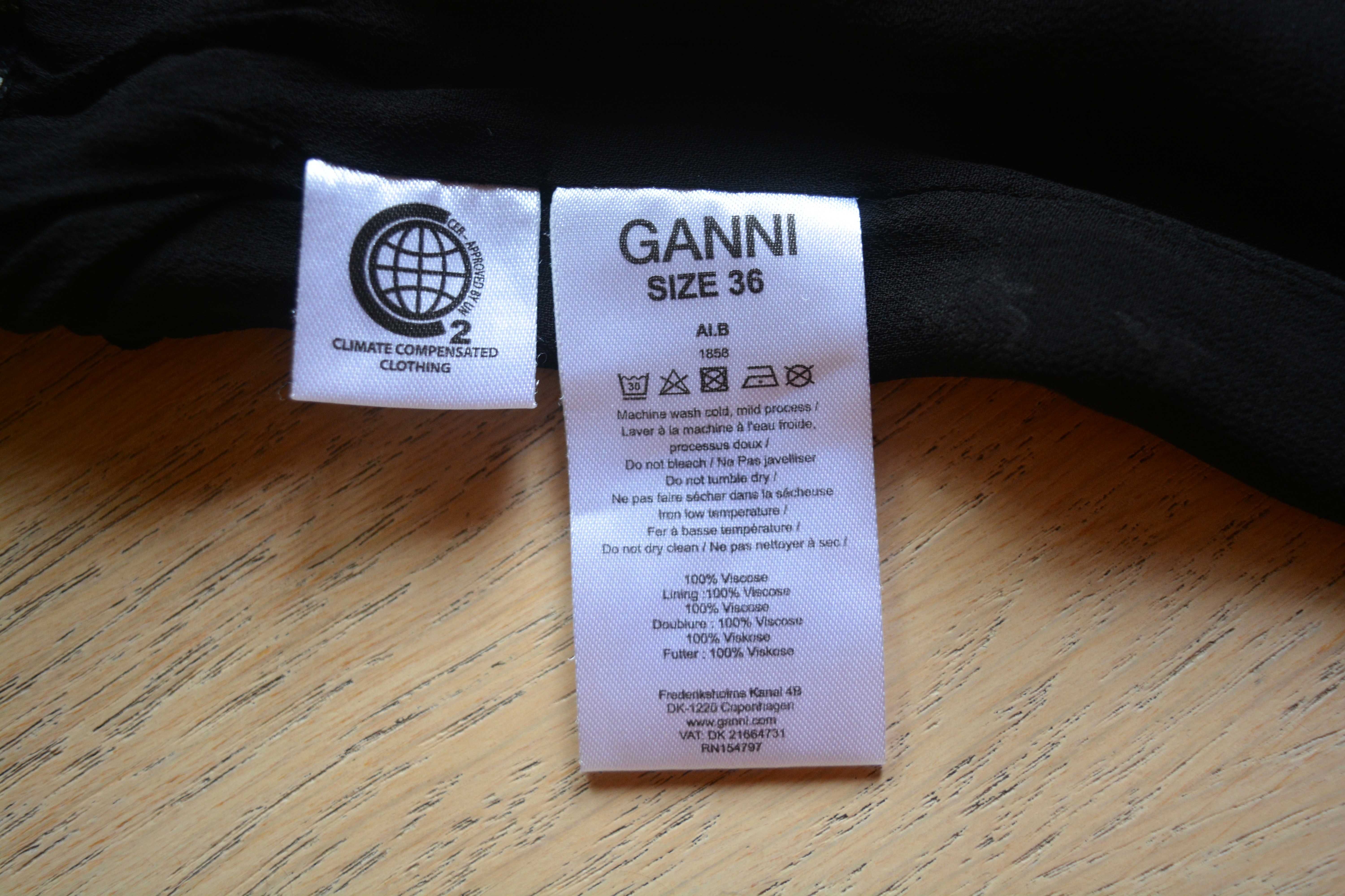Къси панталони Ganni