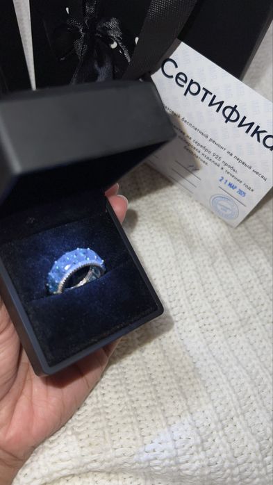 Kumush komplekt yengi sovgaga kegan taqilmagan kafolari bilan beriladi