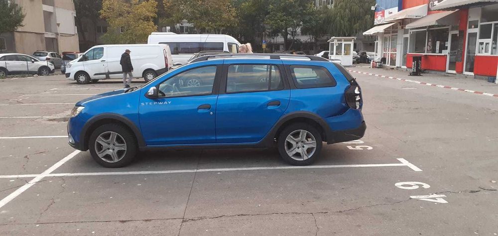 Dacia MCV avariata