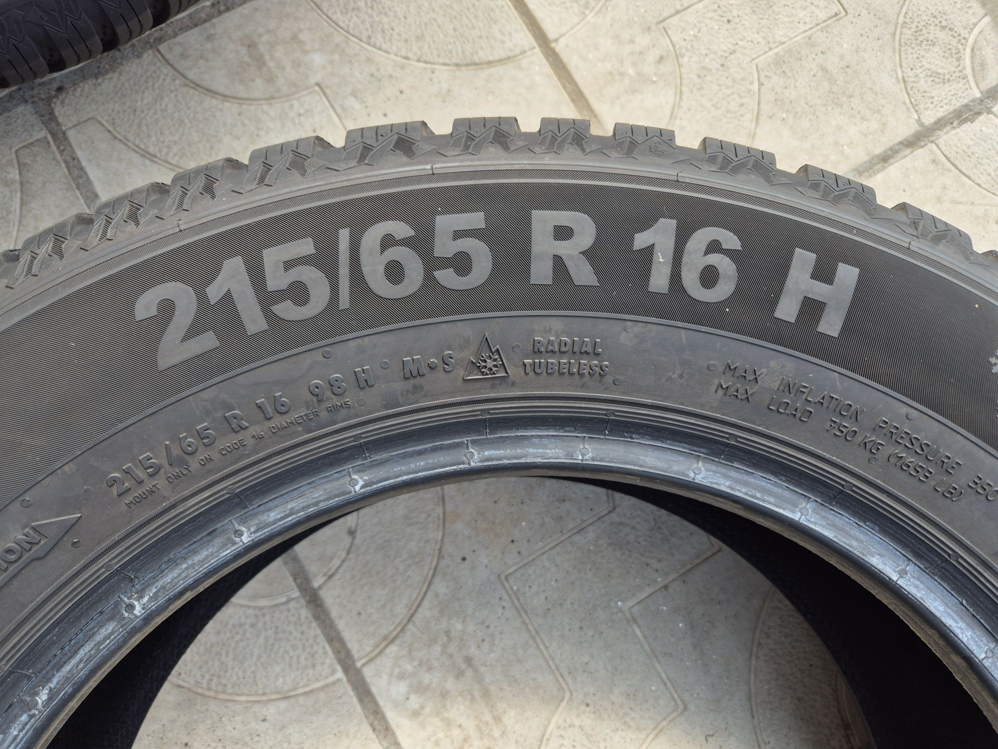 4бр.зимни гуми 215/65/16 98 H SEMPERIT