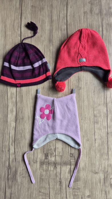 Куртки зима и осень на девочку 6-9 лет и шапки Lassie