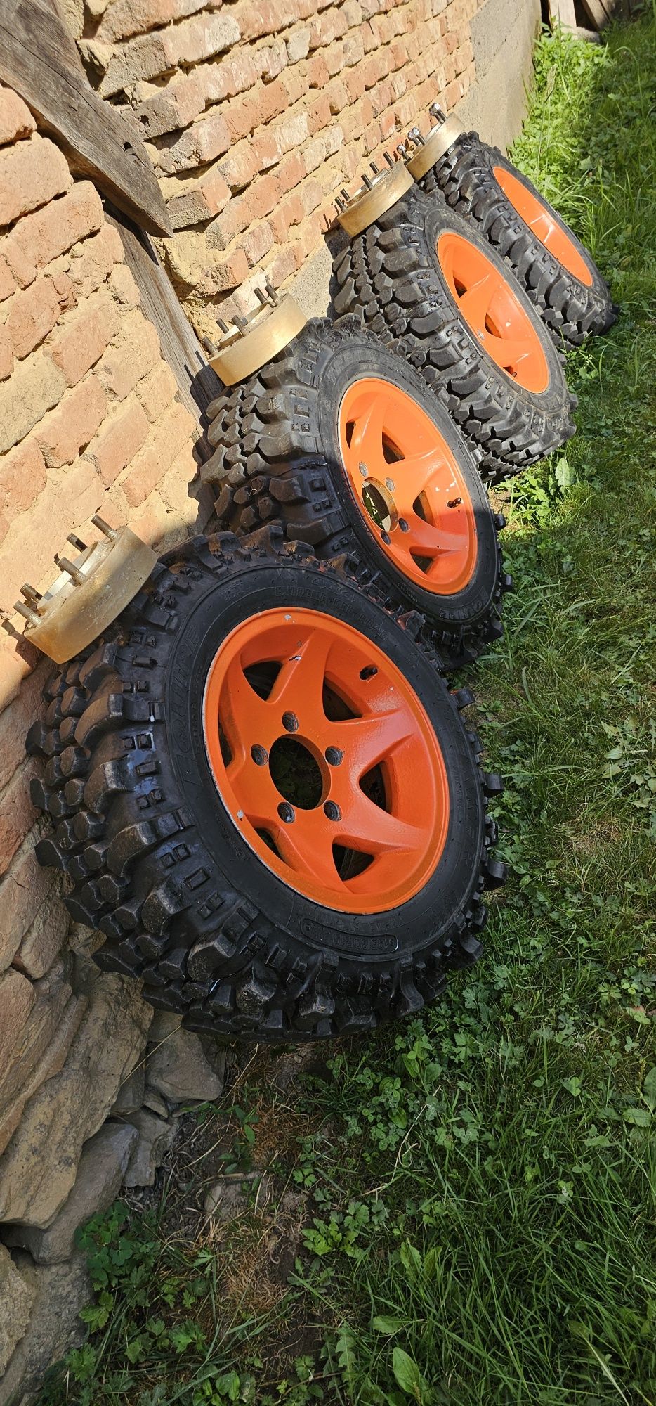 Jante suzuki vitara 195 80 r15 si distantiere 50 mm