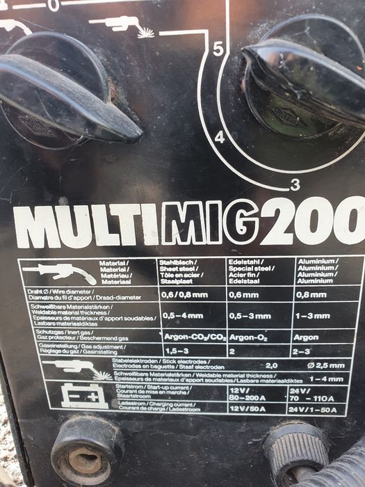 Vand aparat de sudura cu sarma