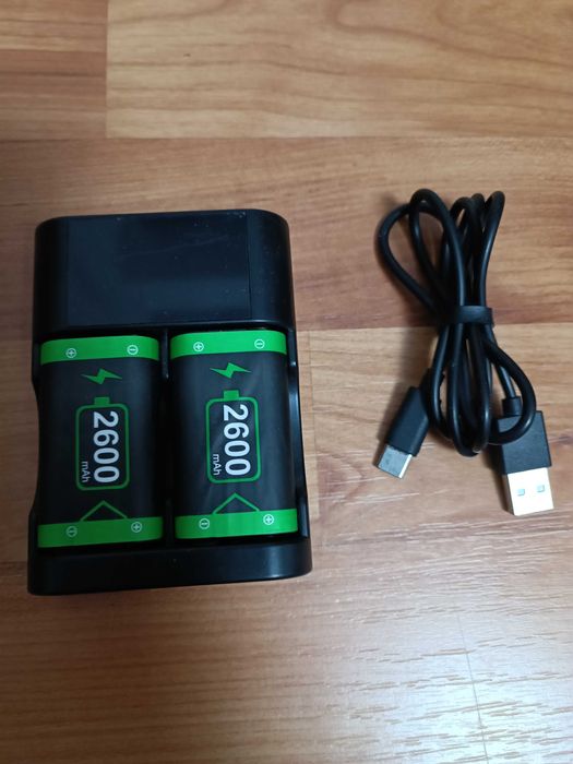 Vând Set 2 Baterii Reîncărcabile, pentru Xbox One, Xbox One S/X