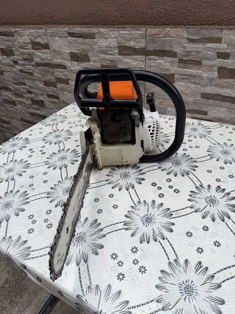 Бензинов верижен трион Stihl MS 250 С