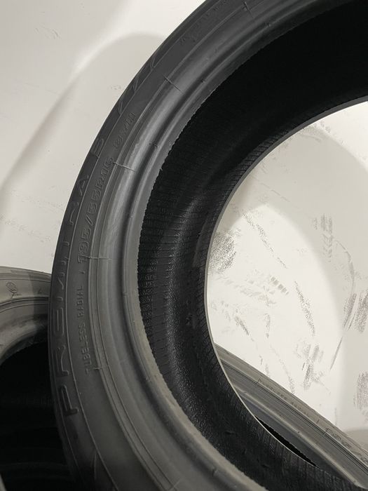 195/55R16 maxis  onex