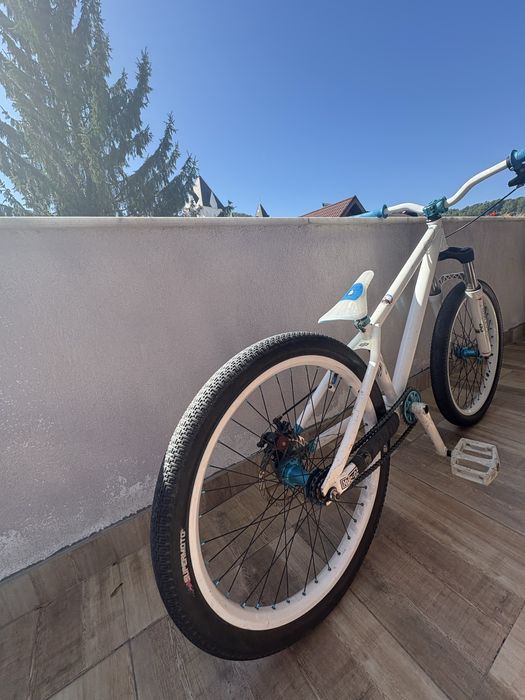 Bicicleta Dirt 24’ DMR BIKES