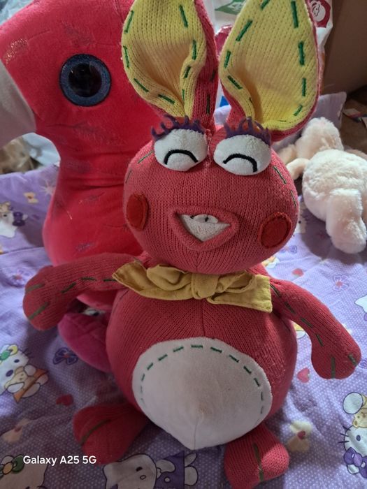 Vând plușuri frumoase