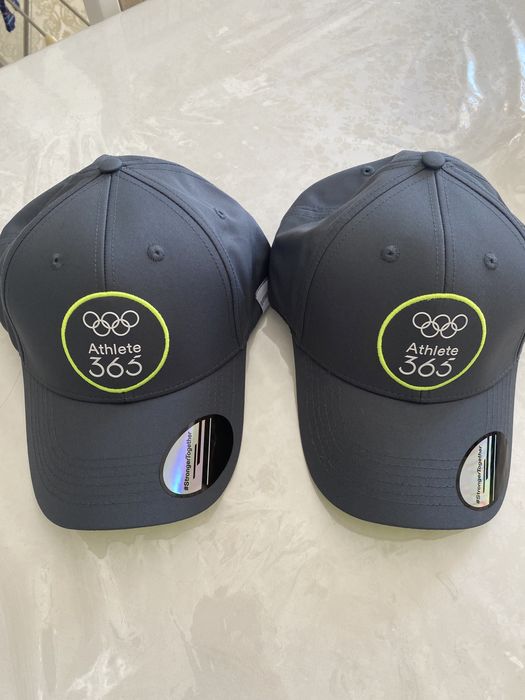 Продам новые кепки в отличном состоянии