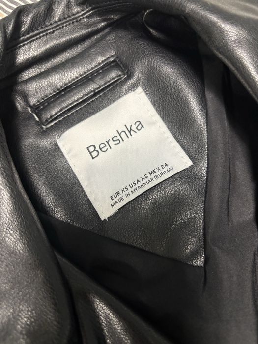 Кожено яке Bershka
