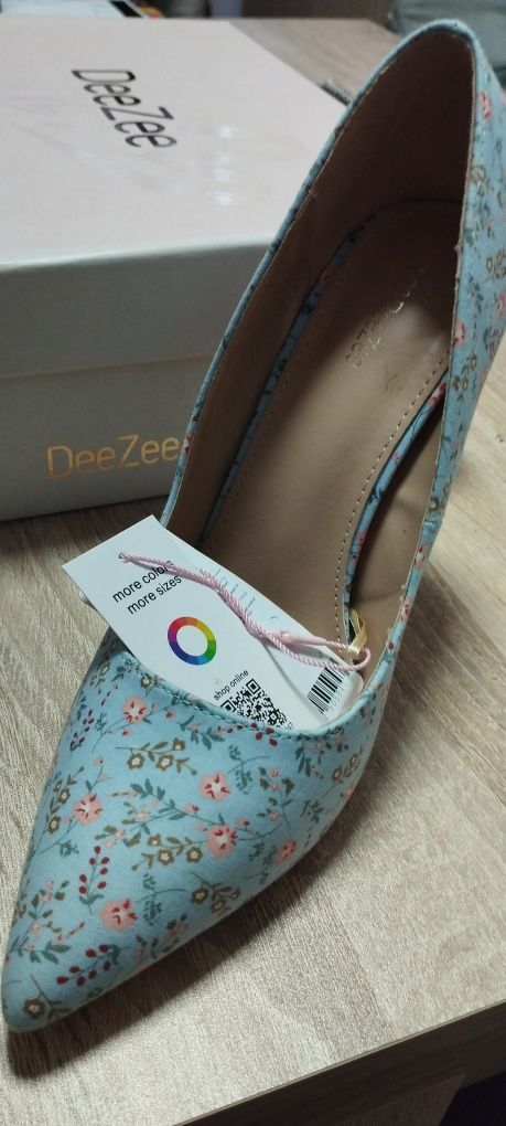 Дамски обувки DeeZee