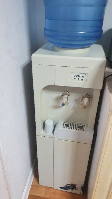 Куллер для воды все рабочее