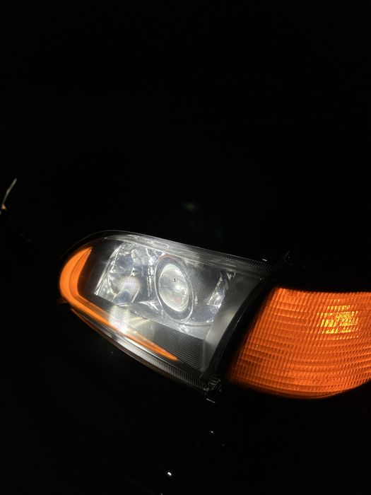 Продам фары комплект