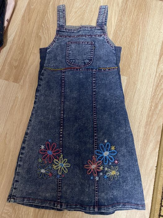 Lot haine fetită 4-5 ani