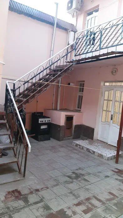 Sotiladi Дом Мирабад Рисовый Махаля Алтынкуль 1,8 соток Фасад 10м 2-эт