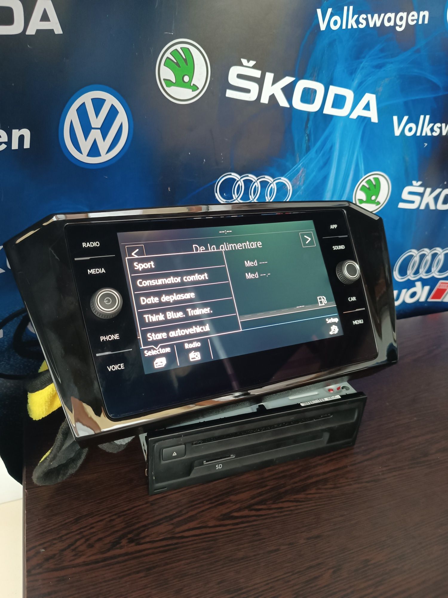 Vând display  Vw unitate Mib2 Standard Delphi Discovery Media