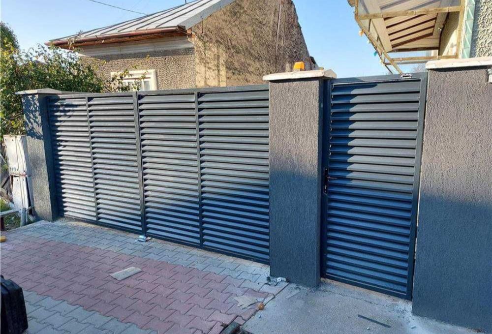Executăm garduri și porți la cerința clientului