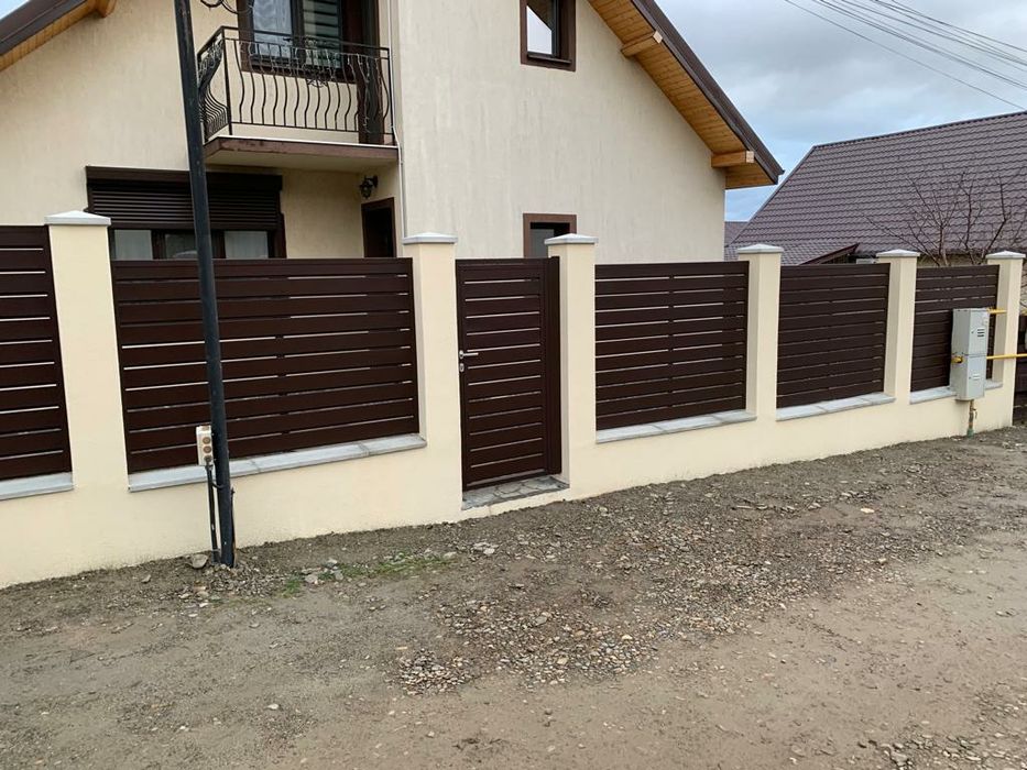 Gard modern tip jaluzea