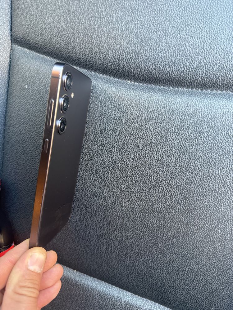 Samsung S24   Plus