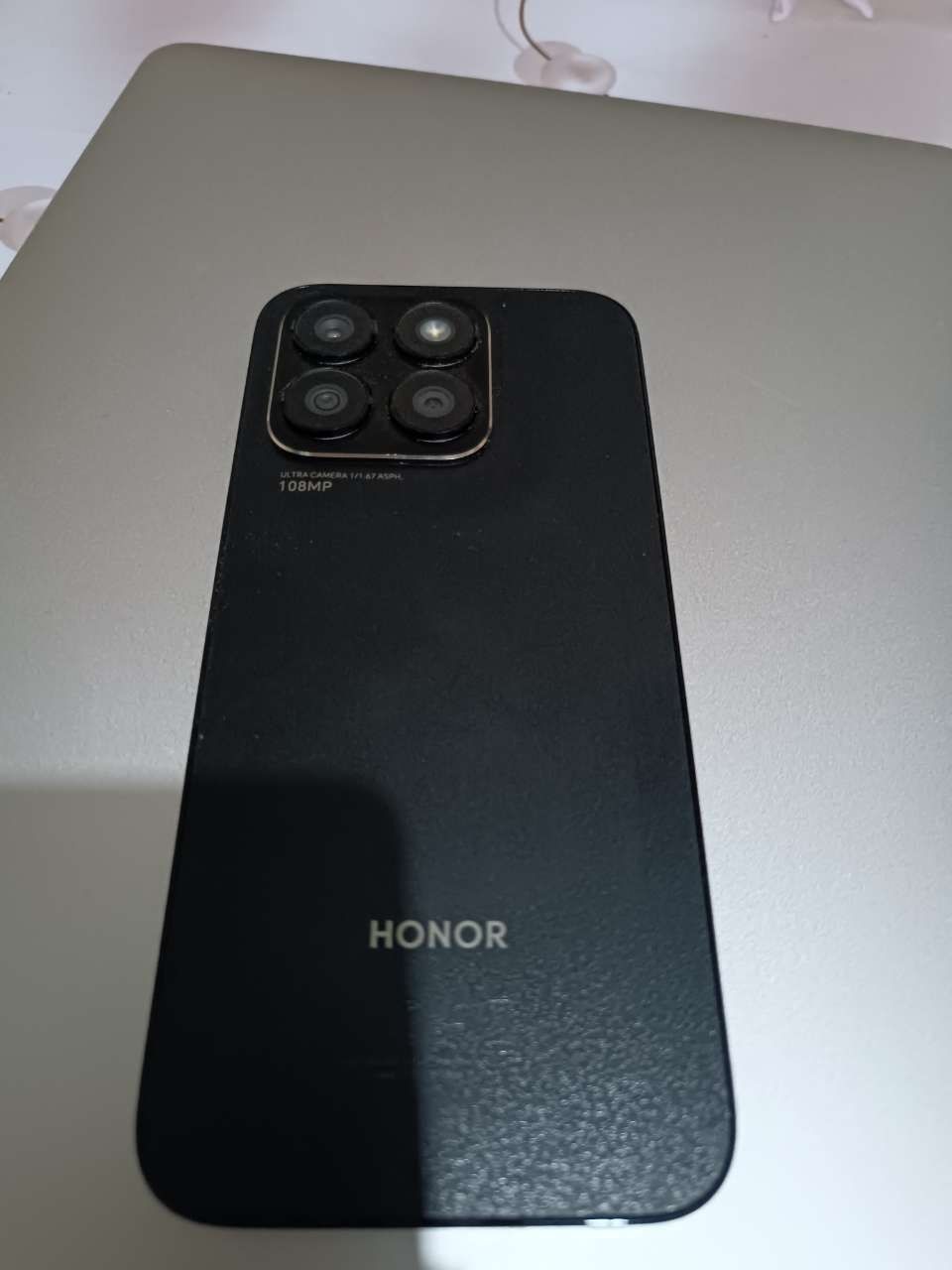 Honor x8b  tozza