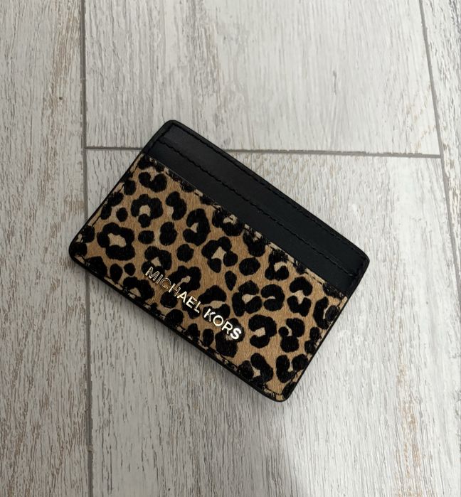 Cardholdere Alexander McQueen, Tory Burch , Marc Jacobs