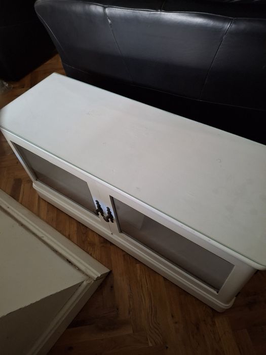 Vand set pentru hol: cuier, bancuta si comoda si masuta tv