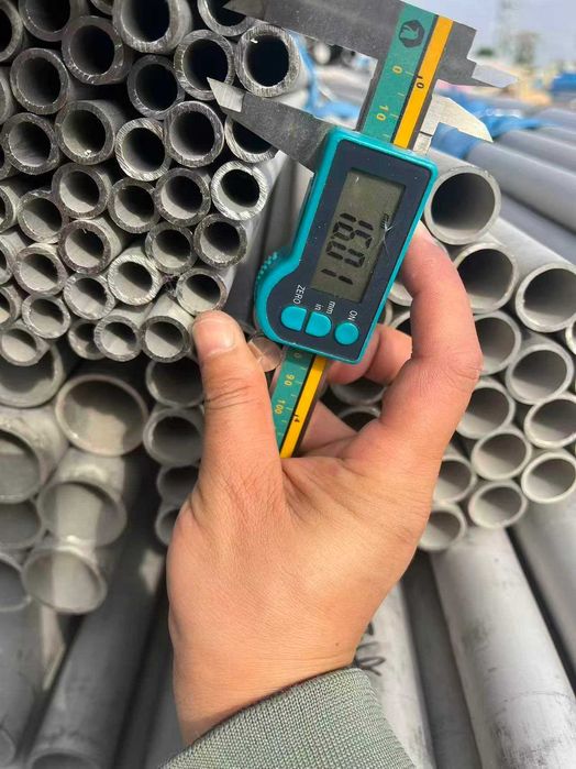 Труба бесшовная  нержавеющая AISI 304  AISI 321 AISI