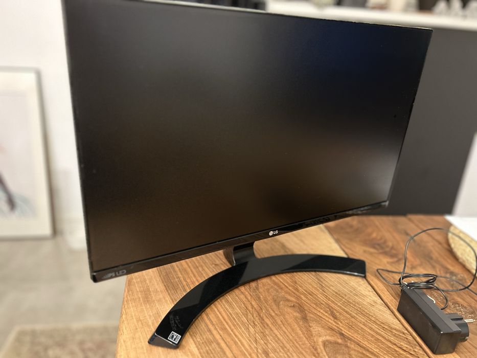 LG 22MP68VQ-P – 22” IPS LED монитор / възможност за телевизор