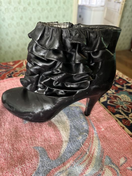 Pantofi cu toc eleganti zara piele naturala