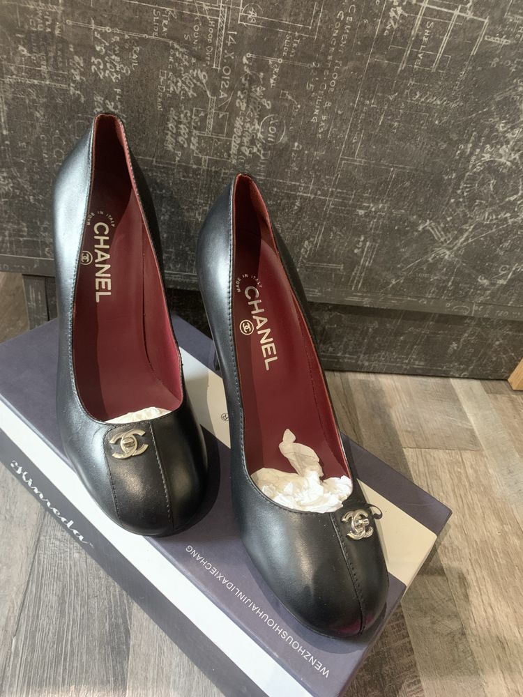 Chanel оригинални токчета