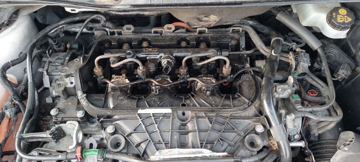 Dezmembrez 2 ford kuga 2008-2014