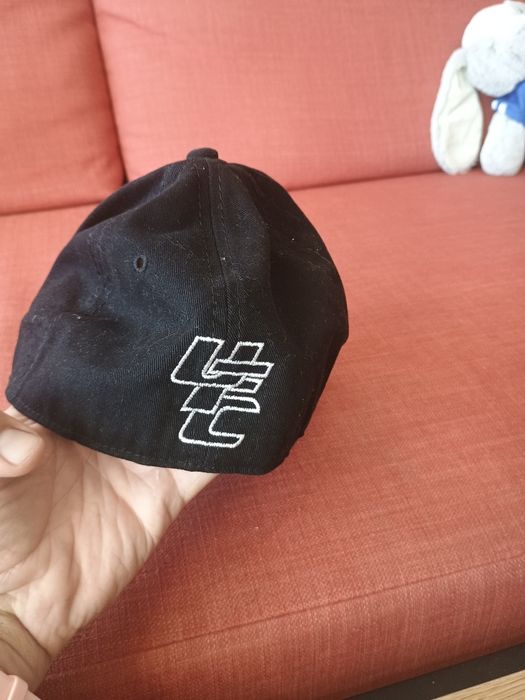 Шапка UFC официален мърчандайзинг