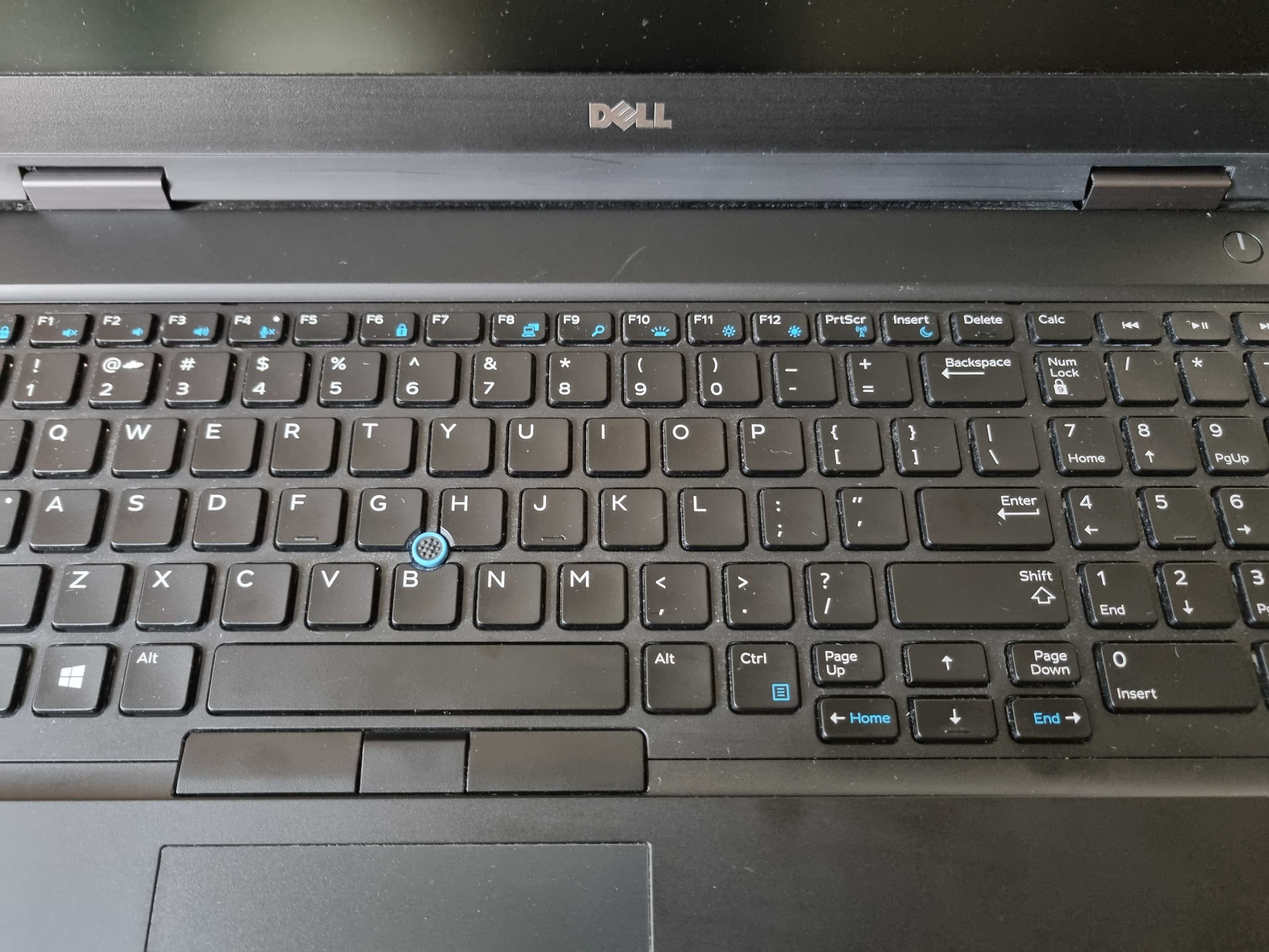 VAND/SCHIMB Laptop Dell Latitude 5580 - i5, 8gb RAM, 1tb HDD