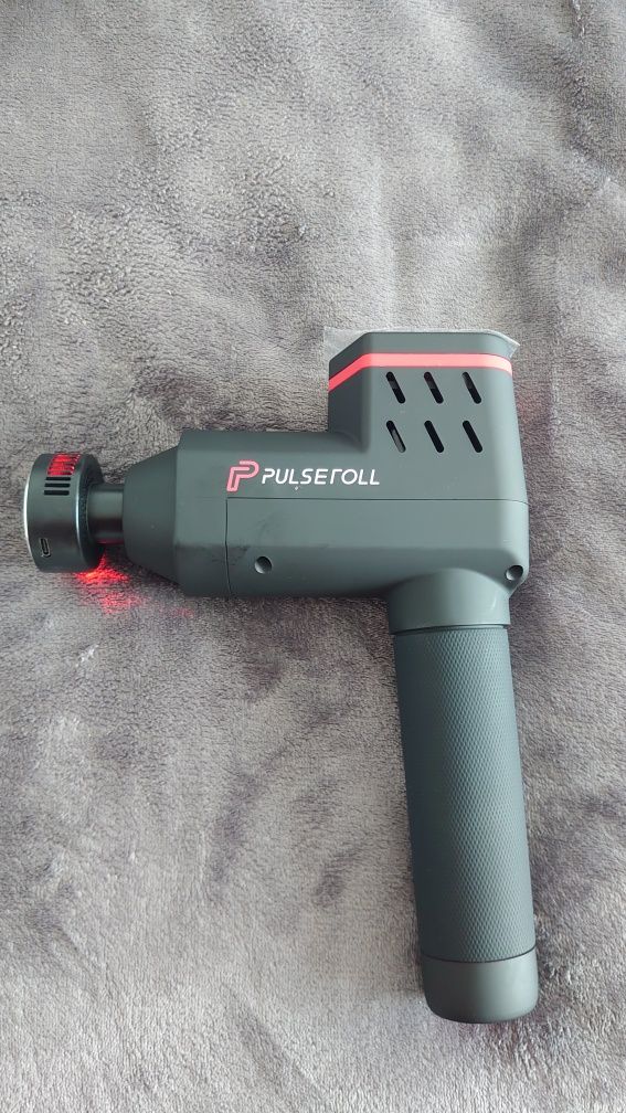 Pistol de masaj profesional Pulseroll IGNITE PRO MASSAGE GUN WITH HEAT