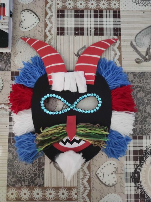 Детски кукерски маски