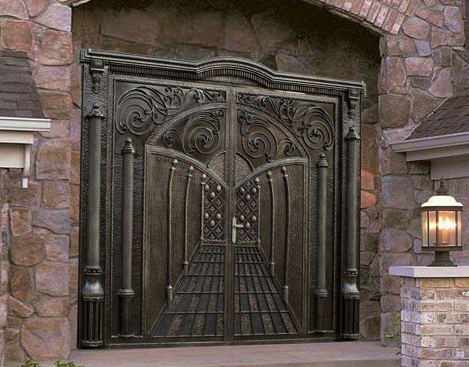 Сварщик, все из метала
