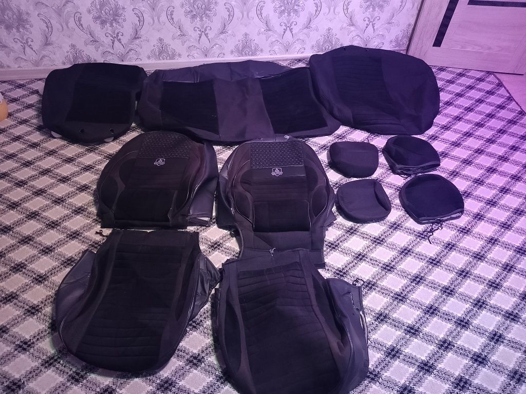 Продам чехол для автомобиля кобальт