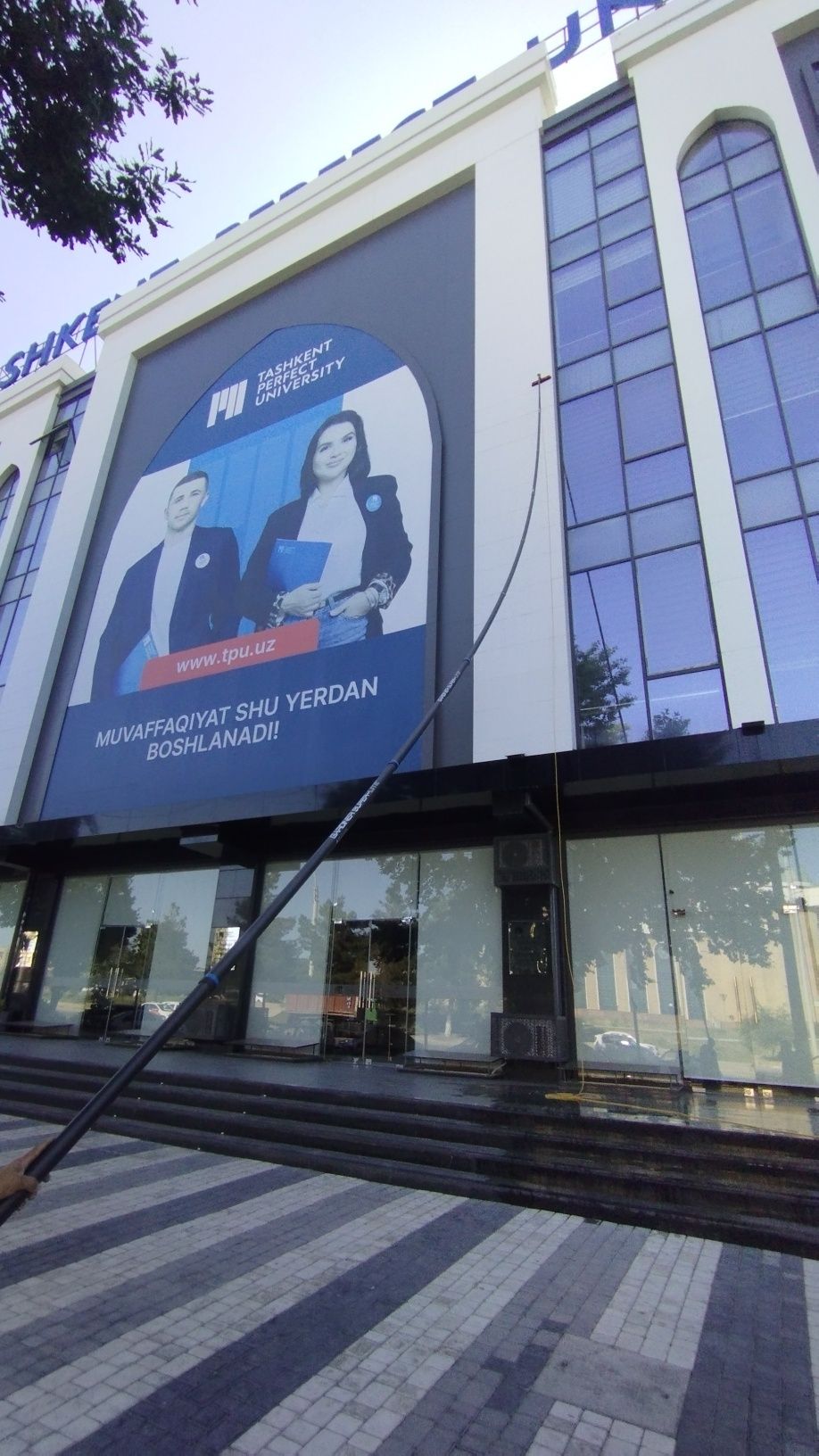 Moyka fasad.Oyna yuviush xizmati.