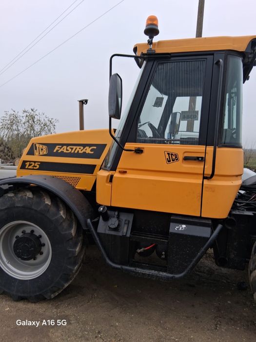tractor jcb functional