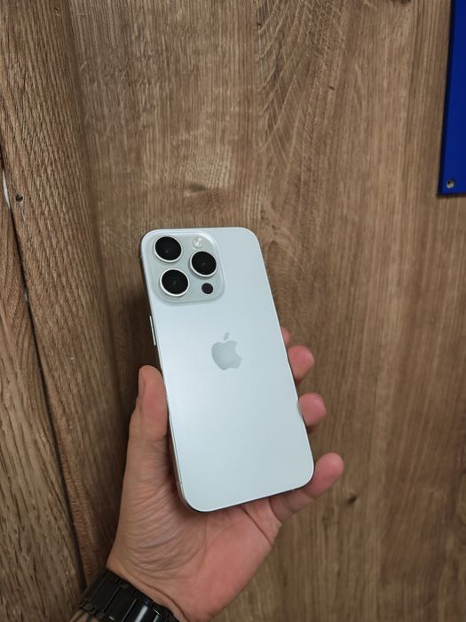iPhone 15 Pro White 128GB impecabil totul original liber retea