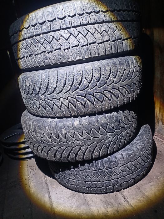 Продам шины зима
