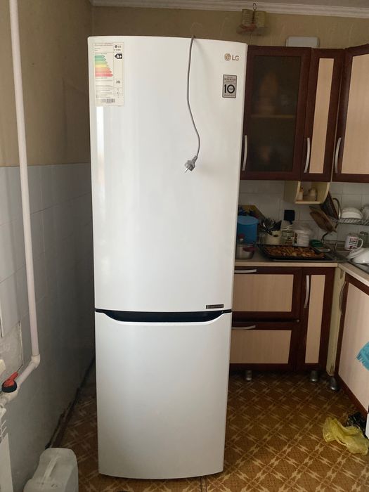 холодильник LG на запчасти