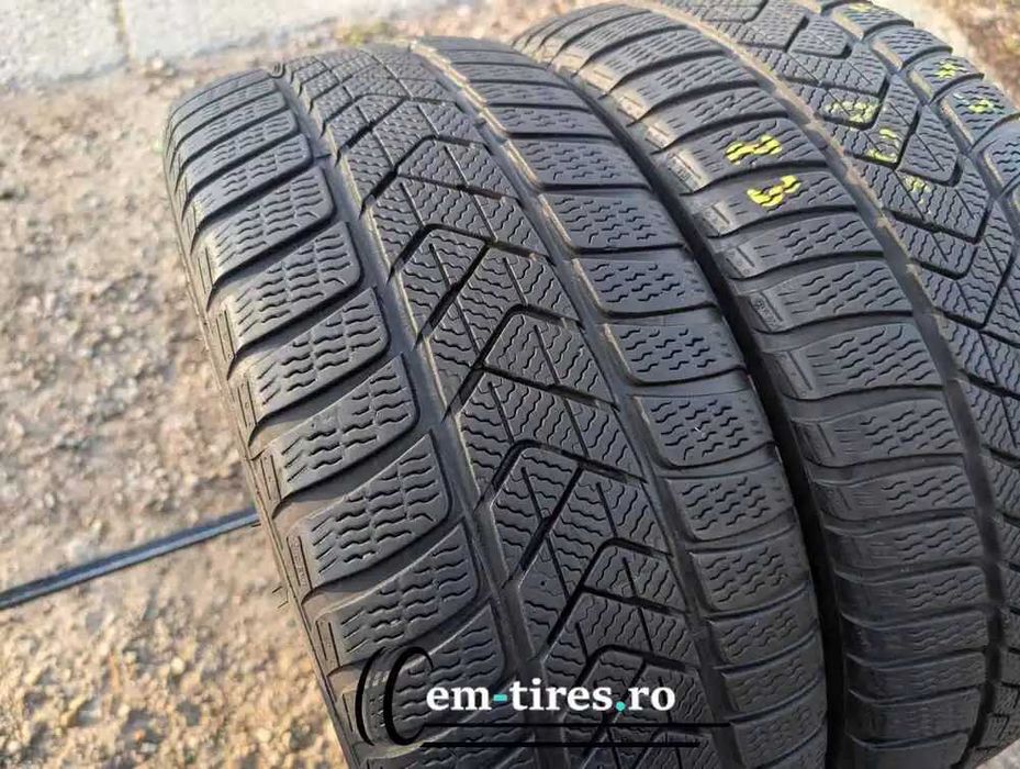 SET 2 Anvelope Iarna 225/45 R18 PIRELLI Sottozero 3 95V - Runflat