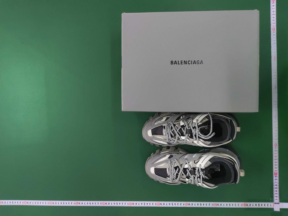 Balenciaga track grey led