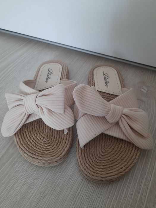 Transport gratuit! Slapi Diaberr marimea 36, sandale Aldo