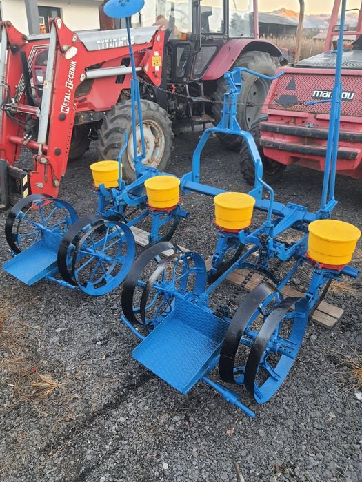 Semanatoare de porumb pe 2 si 4 randuri